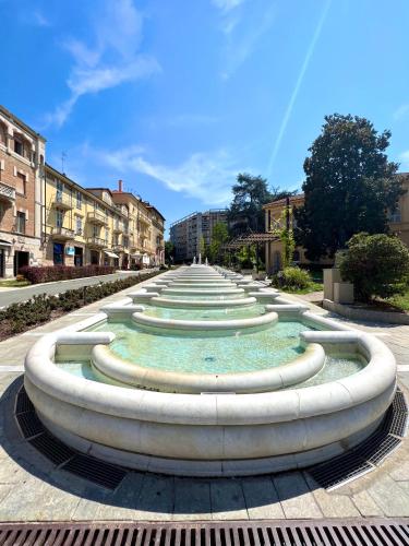 Kolam renang di atau dekat dengan Il Galletto Selvatico di case Mussa - Langhe