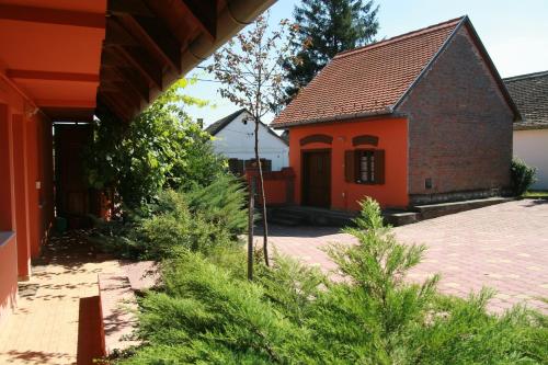 Ottó Panzió Villány 7773 Villány, Petőfi Sándor u. 5. kép - 3