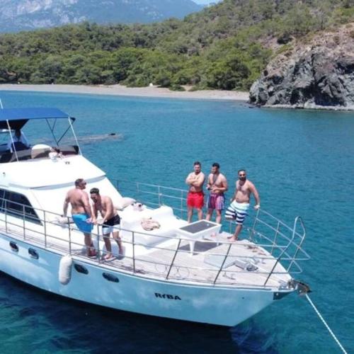 Private yacht tour in kemer