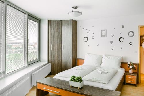 Posteľ alebo postele v izbe v ubytovaní Slavic Spacious Apartment