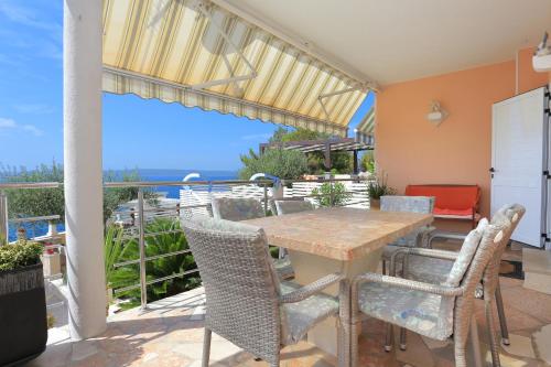 Apartments by the sea Rastici, Ciovo - 5234