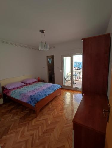 Apartments with a parking space Starigrad, Paklenica - 6563