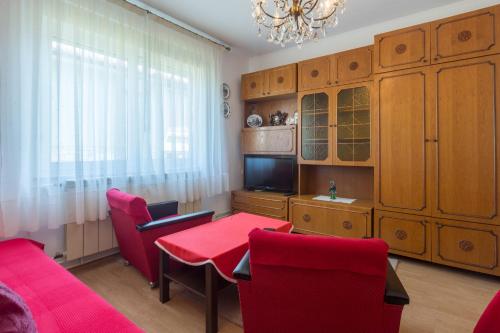 Apartments with parking space Umag - 7063