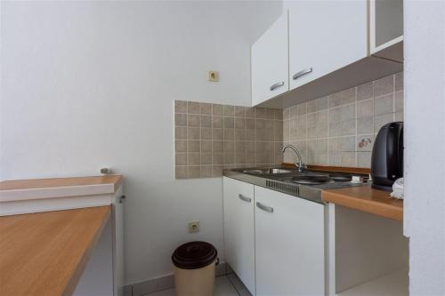 Holiday house with a parking space Novi Vinodolski - 5523