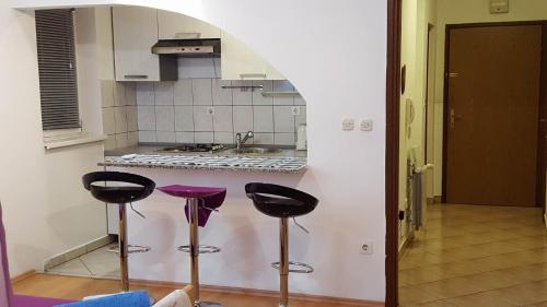 Apartments with a parking space Senj - 15236