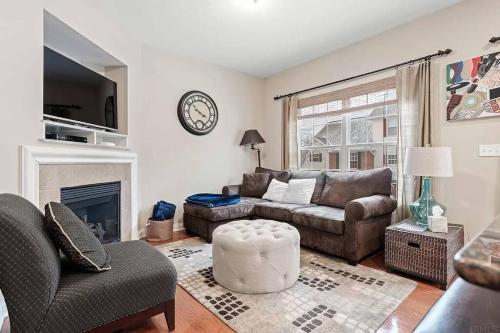 Gallery image of Comfortable Townhouse - Short Stroll to Notre Dame in South Bend