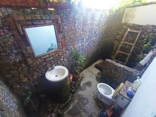 Ett badrum på Lovina Loca