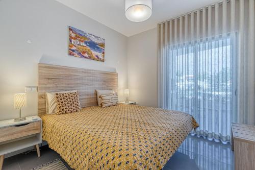 Lovely 2 Bedroom Apartments in Albur Village Lote A with Pool View
