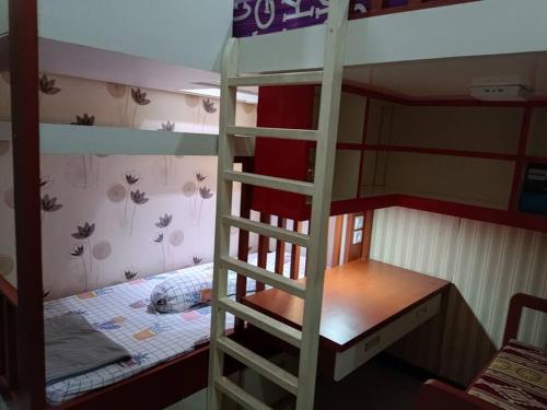 Фотография из галереи Emmir Homestay в городе Чилачап
