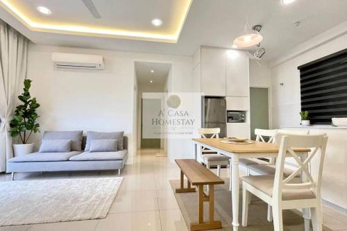 Η κουζίνα ή μικρή κουζίνα στο A' Casa Homestay Ipoh Perak