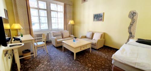 Hotel Metamorphis Image