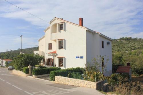 Apartments with parking space Cove Mala Lamjana, Ugljan - 350
