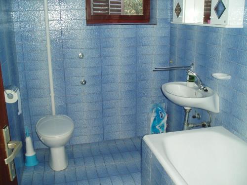 Koupelna v ubytování Apartments by the sea Brna - Vinacac, Korcula - 13344