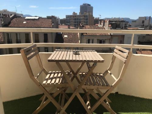 Très bel appartement T3 proche place Castellane avec vue et 2 chambres photo 25