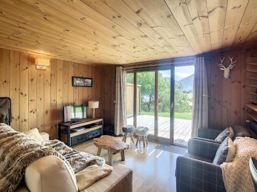 3 pièces, piscine intérieure, parking, proche centre à Combloux - FR-1-560-27