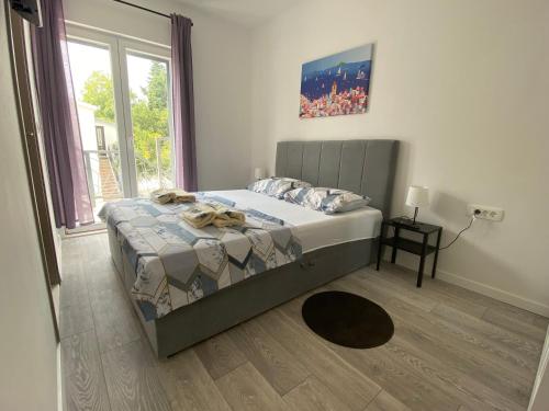 Apartments Ena