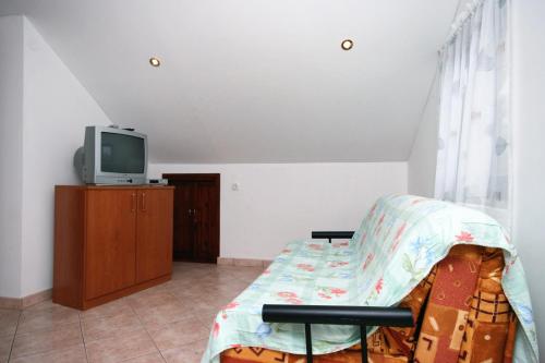 Apartments with parking space Vantacici, Krk - 427