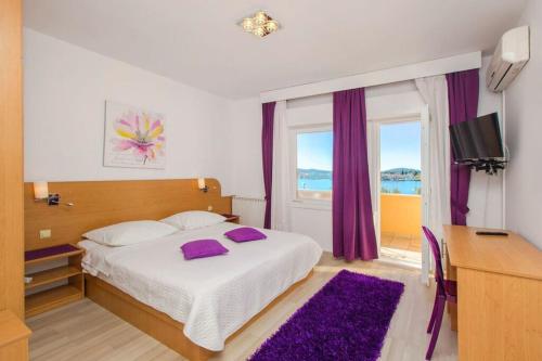 Apartments by the sea Brodarica, Sibenik - 479