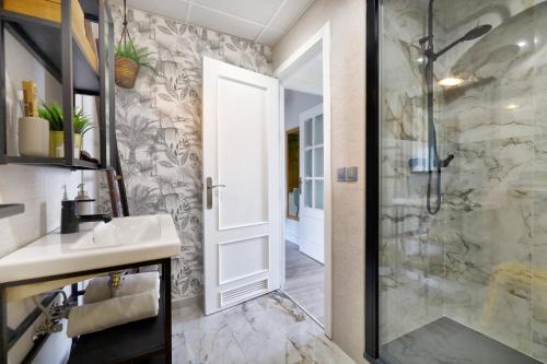 Apartamento cerca de la MEZQUITA DE CORDOBA & FREE PRIVATE PARKING
