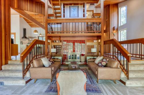 Mid Century Lodge – Photos 4