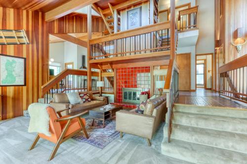 Mid Century Lodge – Photos 5