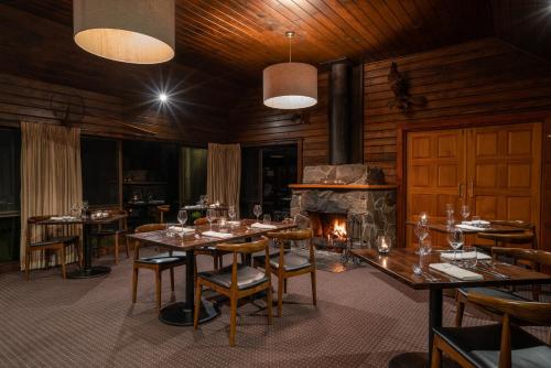 Tongariro Lodgeにあるレストランまたは飲食店