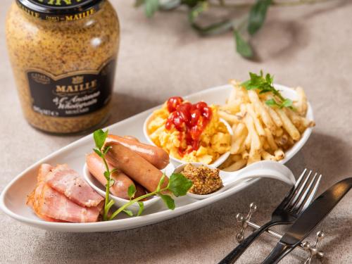 Mad på hotellet eller i nærheden