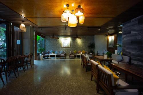Restaurant o un lloc per menjar a LIVIE Da Nang Style
