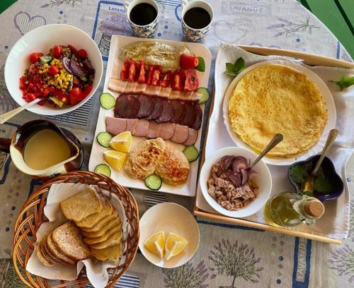 Foto dalla galleria di Casa Axa a Pîrîu Cîrjei