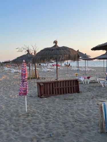 Fotografie z fotogalerie ubytování ENVY ValaMar Apartment v destinaci Mullini i Danit