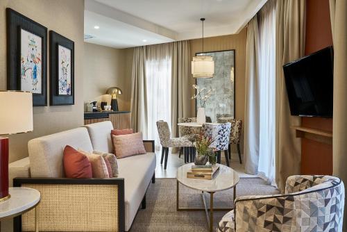 Vincci Molviedro Suites Apartments photo 27