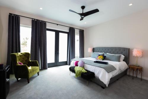 Ένα ή περισσότερα κρεβάτια σε δωμάτιο στο The Bentley Hotel on 290