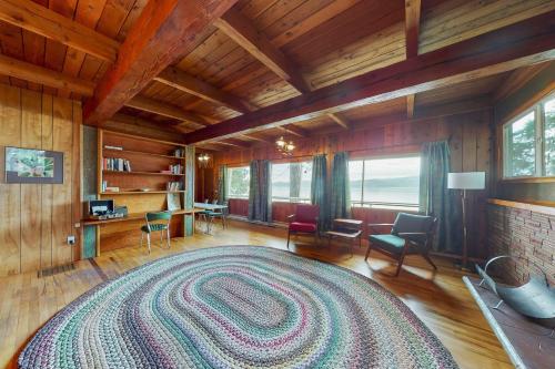 Harrison Hideout Main House and Studio – Photos 4