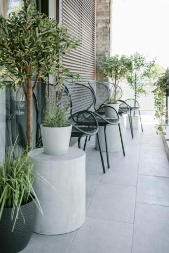 Ultra Chic Modern 4 Bedrooms Apartment in Athens
