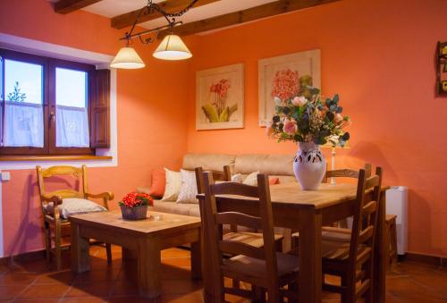 Restoran atau tempat lain untuk makan di La Erilla