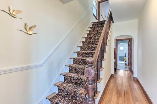 Galeriebild der Unterkunft Walkable New Haven Retreat with Ocean Views! in New Haven