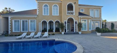 Afbeelding uit fotogalerij van Mardakan Villa in Baku