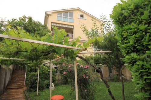 Taman di luar Apartments with a parking space Opatija - Volosko, Opatija - 2349