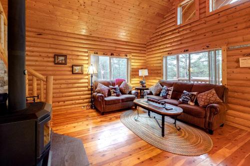 Cozy Pines Cabin – Photos 3