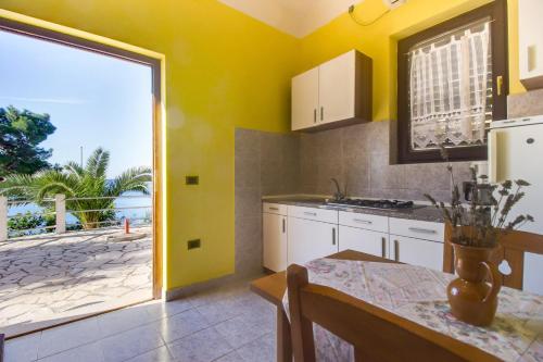 Apartments by the sea Mali Losinj (Losinj) - 2489