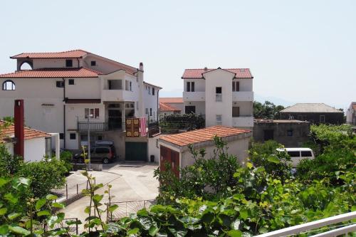 Το κτήριο όπου στεγάζεται  ο ξενώνας