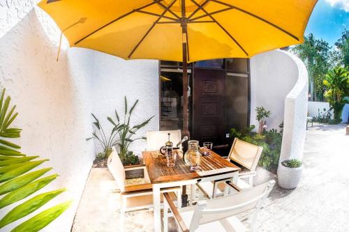 Villa at St. James Place “H”, Luxury, Pet Friendly photo 16