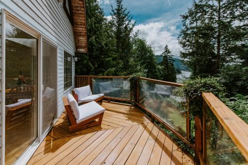 Serene, Tranquil, Oasis with stunning ocean views of Pender Harbour