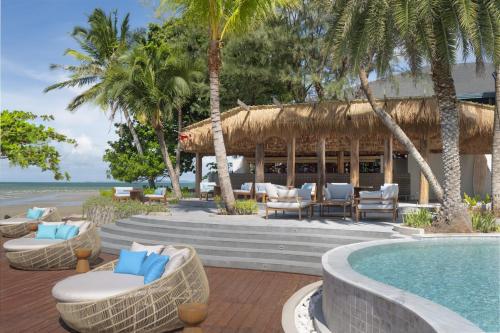 Bassein majutusasutuses Mercure Rayong Lomtalay Villas & Resort või selle lähedal