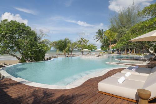 Bassein majutusasutuses Mercure Rayong Lomtalay Villas & Resort või selle lähedal