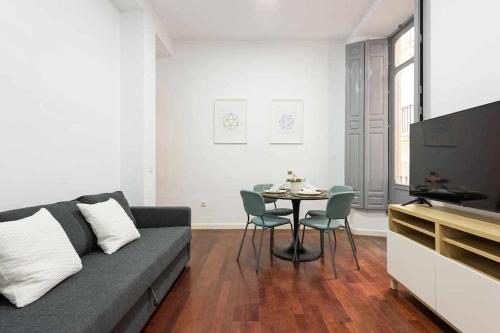 Calderón de la Barca 3 by Pineapple Homes