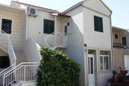 Fotografia z galérie ubytovania Apartments with a parking space Bol, Brac - 2883 v Boli