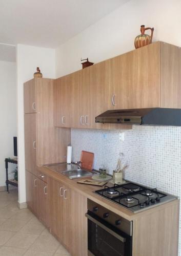 Apartments with parking space Supetar, Brac - 2850