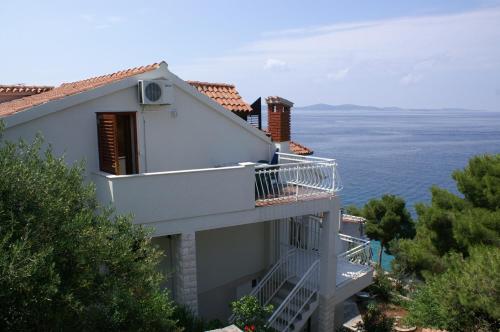Apartments by the sea Tribunj, Vodice - 2993