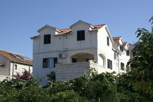 Fotografia z galérie ubytovania Apartments with a parking space Sutivan, Brac - 2842 v Sutivane